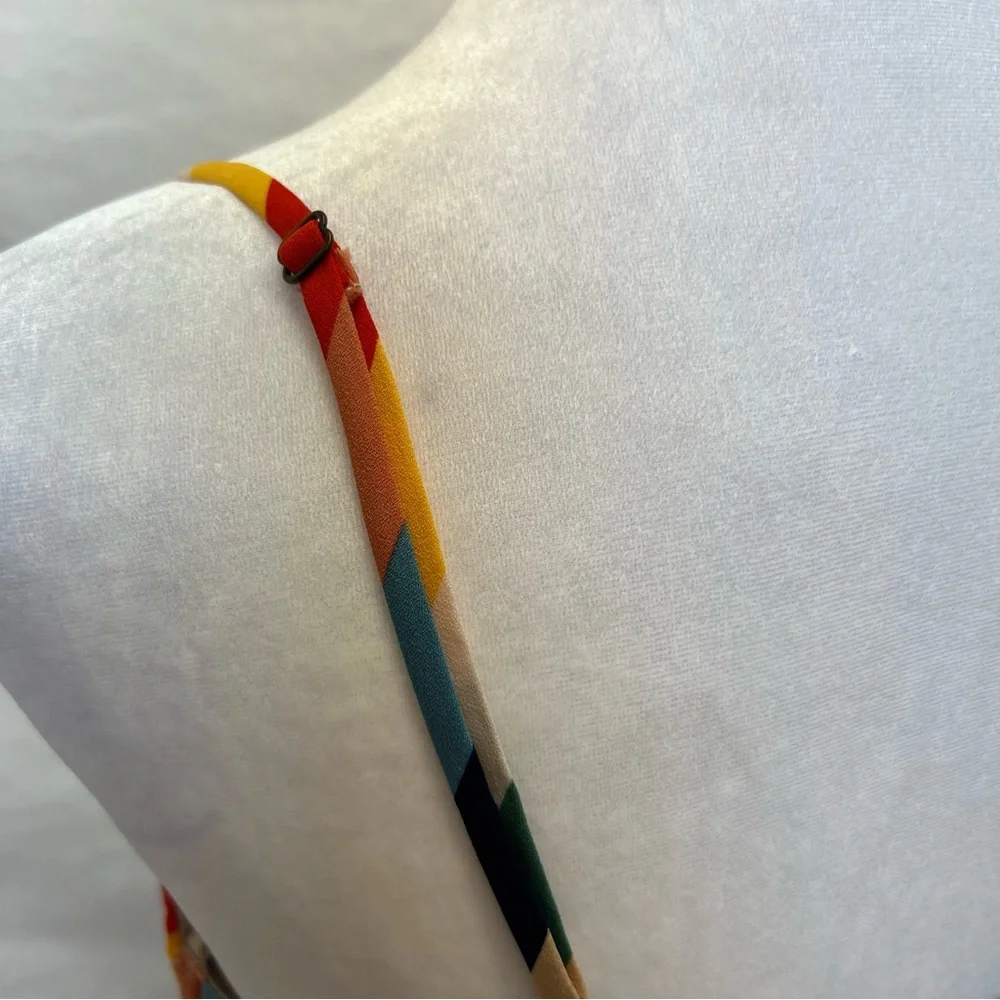 Socialite striped tank with adjustable straps and scalloped neckline. - Picture 5 of 8